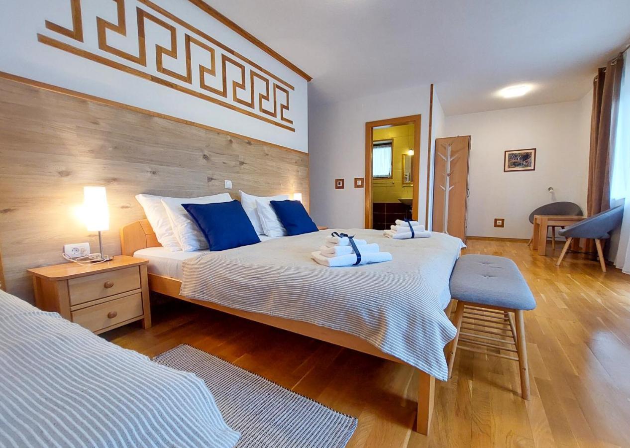 Plitvice Lower Lakes Rooms ปลิตวิตซาเซโล ภายนอก รูปภาพ