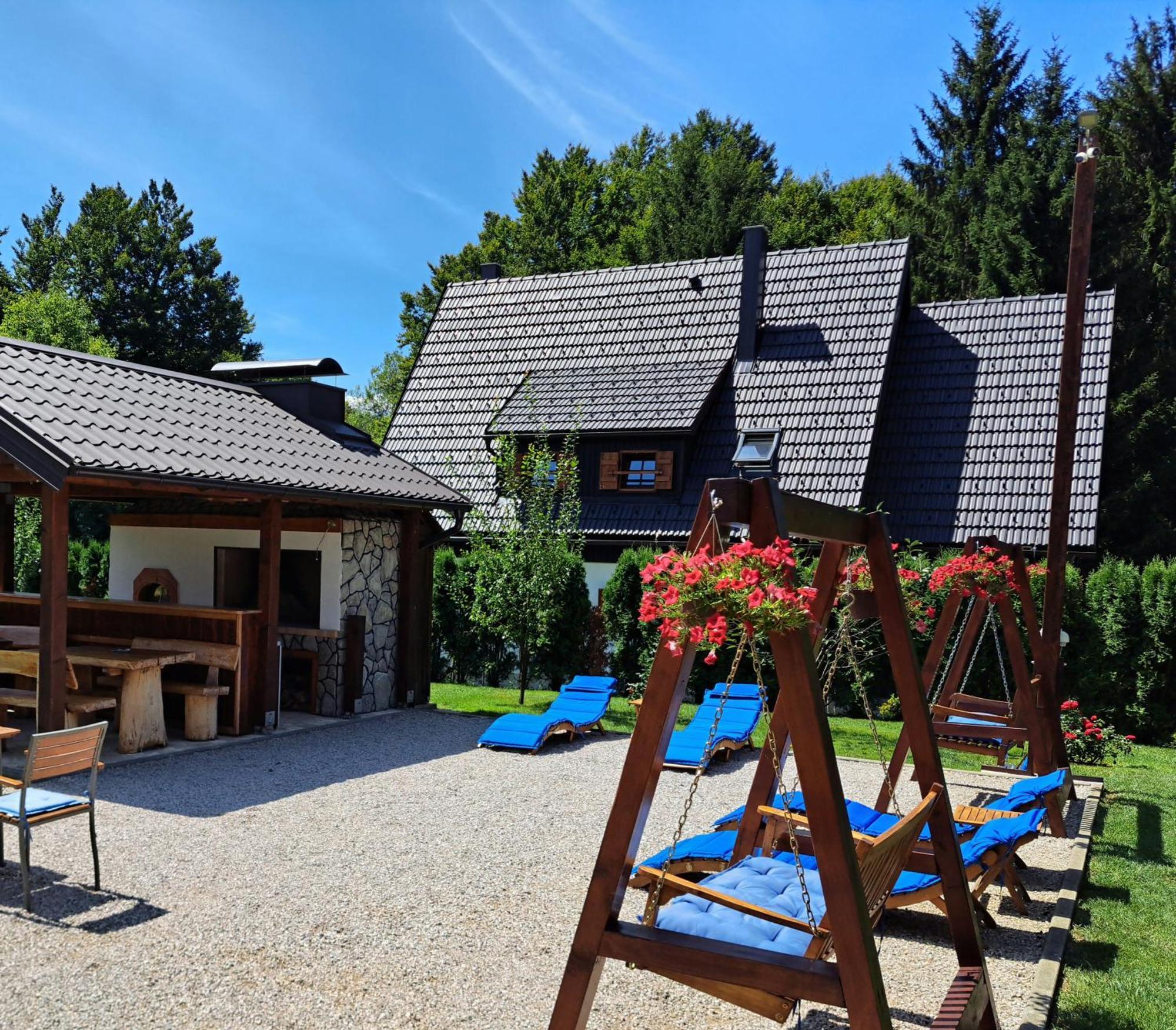 Plitvice Lower Lakes Rooms ปลิตวิตซาเซโล ภายนอก รูปภาพ